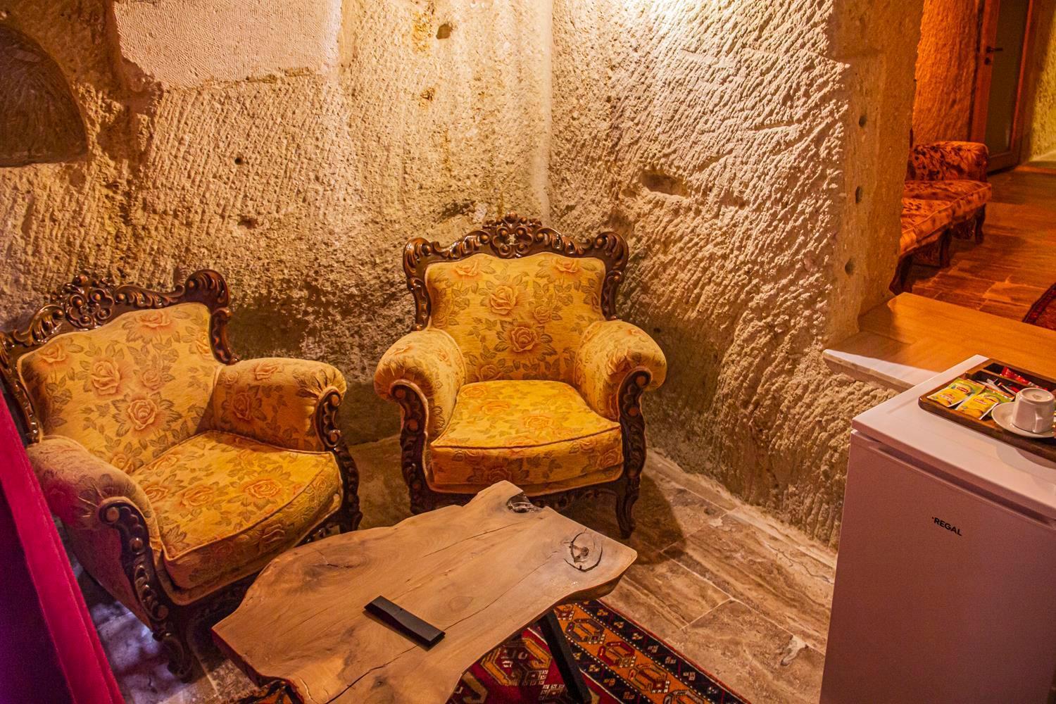Junior Ottoman Cave Bed & Breakfast Ürgüp Exterior photo